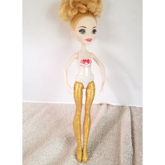 Ever After High First Chapter Apple White Doll Ballerina Outfit Shoes Lot of 2 - Picture 9 of 16